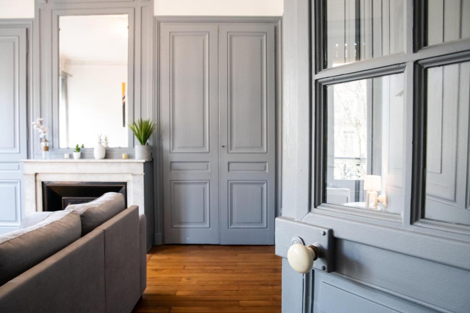 Le Vendome - Bel Appartement Proche Centre Ville リヨン エクステリア 写真